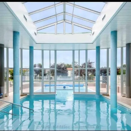 Chateliers, Piscine Chauffee, Et Jardin A St Martin De Re Saint-Martin-de-Re